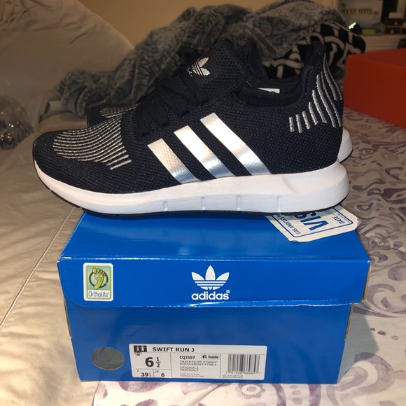 Adidas Swift Run J - Picture 4 of 4